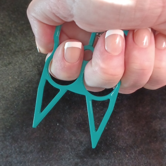 Safety kittypup keychain in AQUA - Picture 2 of 4